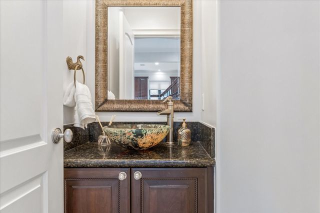4022 Coleridge Street, West University Place, TX 77005