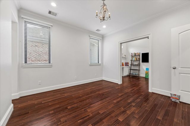 4022 Coleridge Street, West University Place, TX 77005