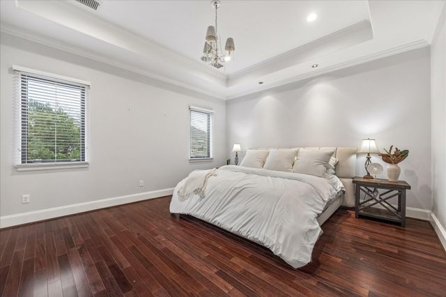 4022 Coleridge Street, West University Place, TX 77005