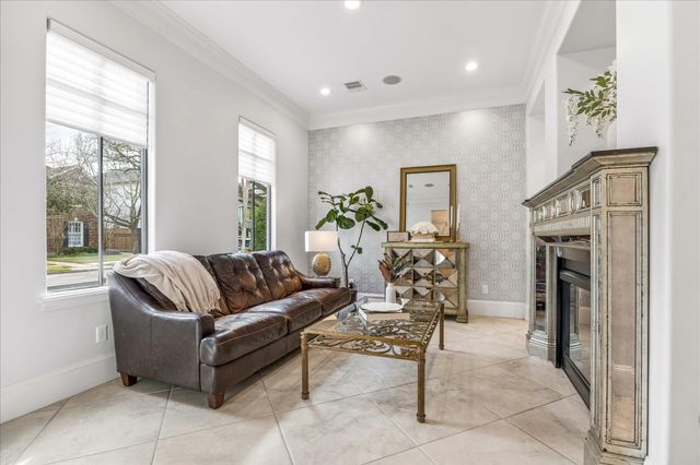 4022 Coleridge Street, West University Place, TX 77005