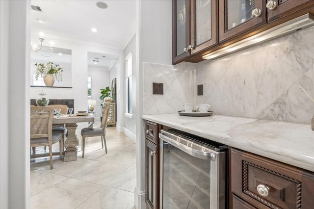 4022 Coleridge Street, West University Place, TX 77005