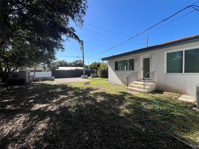 2648 Cleveland Street 2, Hollywood, FL 33020