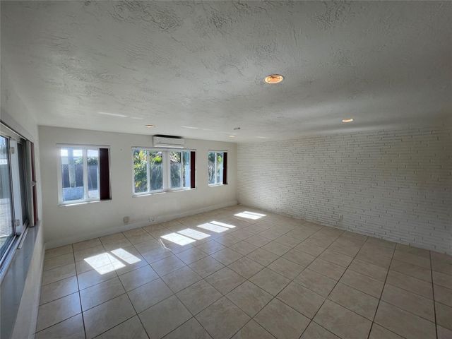2648 Cleveland Street 2, Hollywood, FL 33020