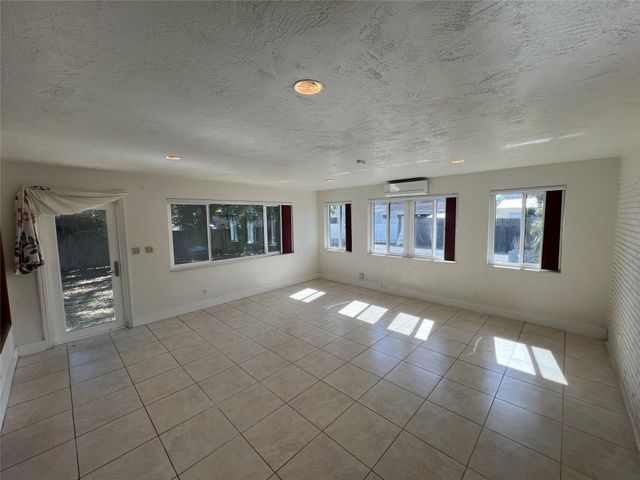2648 Cleveland Street 2, Hollywood, FL 33020