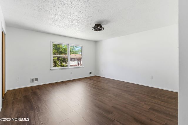 897 Lynnwood Avenue, Brick, NJ 08723