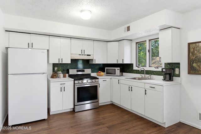 897 Lynnwood Avenue, Brick, NJ 08723