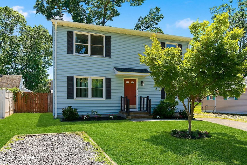 897 Lynnwood Avenue, Brick, NJ 08723