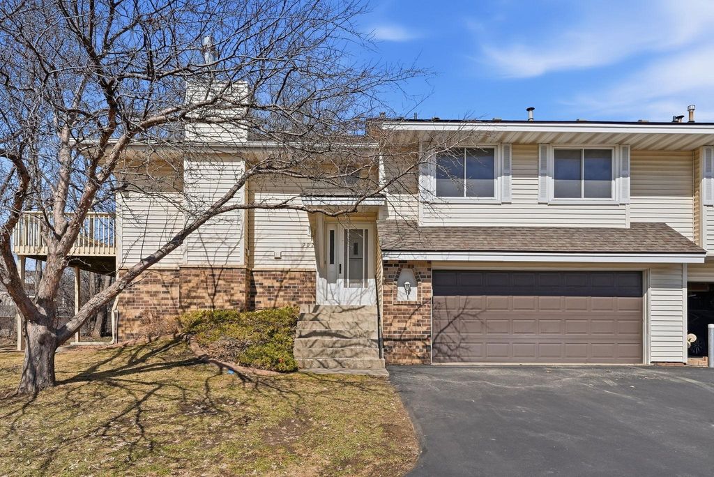 902 Evergreen Drive, Burnsville, MN 55337 — exterior