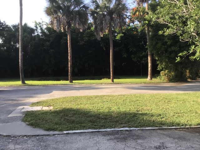 2019 SW 29th Avenue, Fort Lauderdale, FL 33312