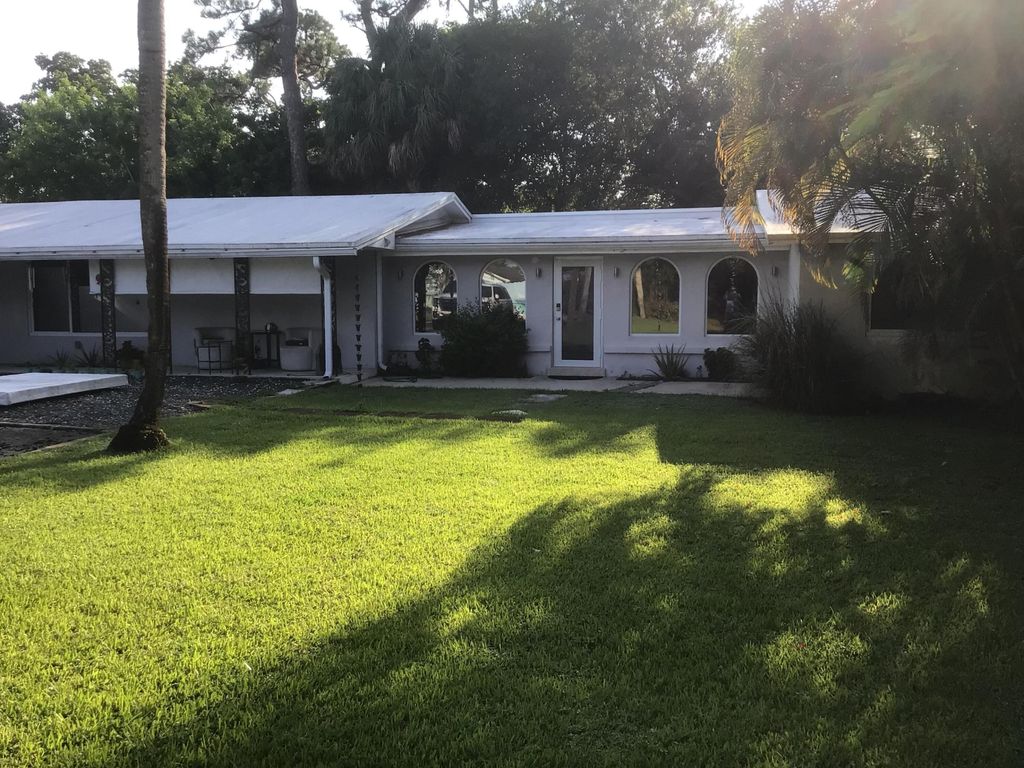 2019 SW 29th Avenue, Fort Lauderdale, FL 33312
