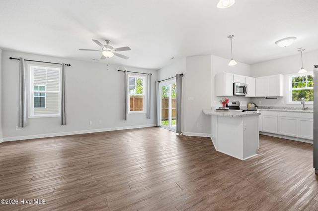 2029 Folkstone Woods Lane, Holly Ridge, NC 28445