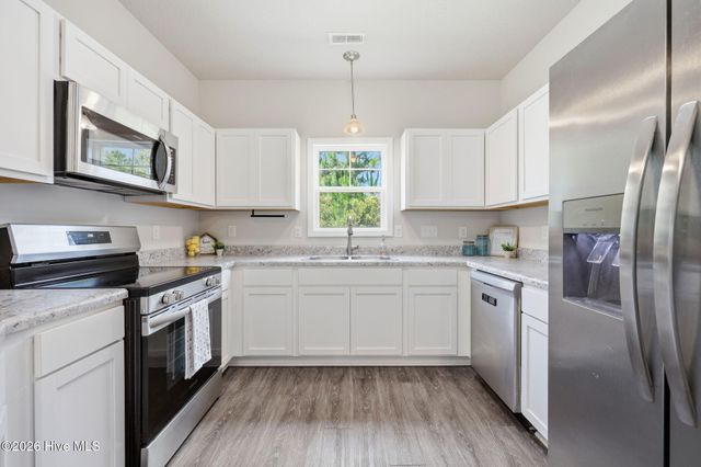 2029 Folkstone Woods Lane, Holly Ridge, NC 28445