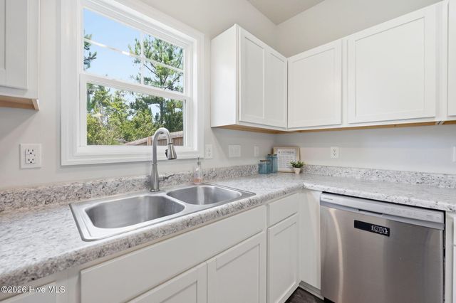 2029 Folkstone Woods Lane, Holly Ridge, NC 28445