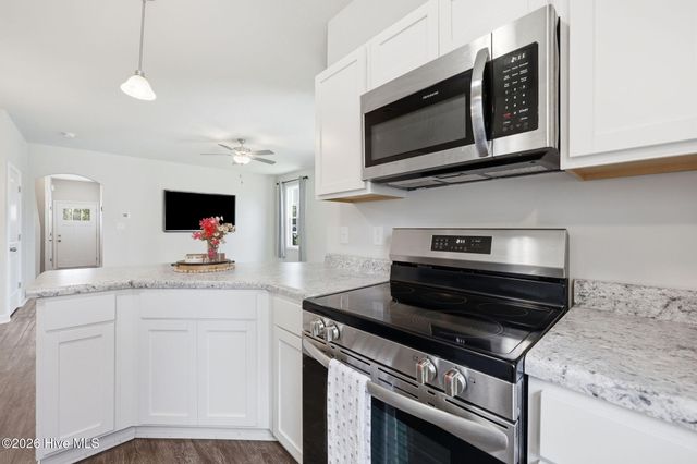 2029 Folkstone Woods Lane, Holly Ridge, NC 28445