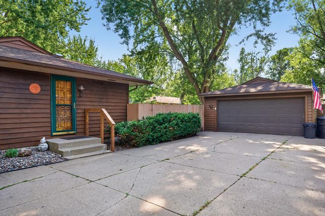 340 Sunrise Lane, Champlin, MN 55316