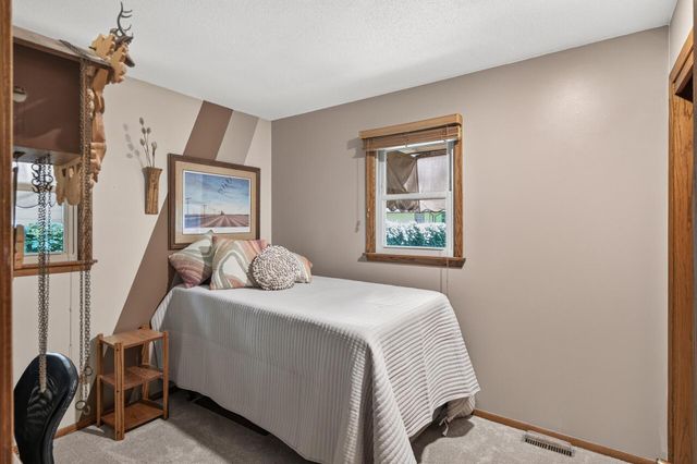340 Sunrise Lane, Champlin, MN 55316