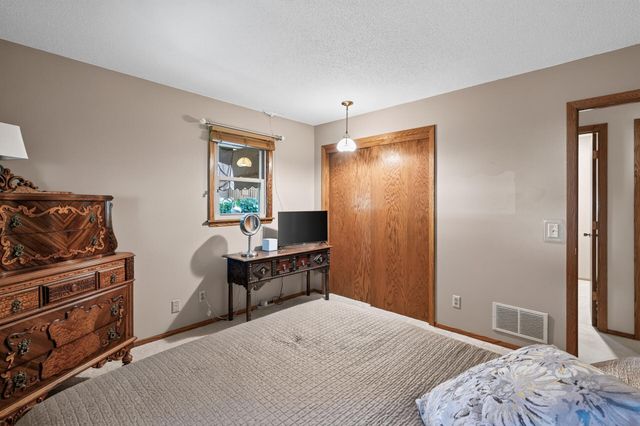 340 Sunrise Lane, Champlin, MN 55316