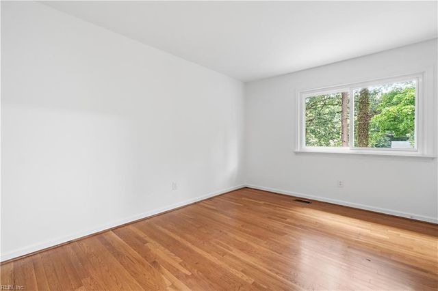 113 Alaric DR, Hampton, VA 23664