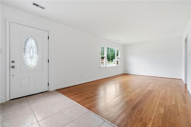 113 Alaric DR, Hampton, VA 23664