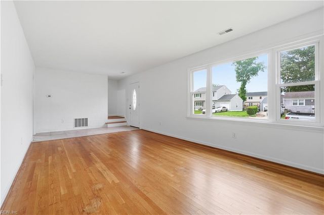 113 Alaric DR, Hampton, VA 23664