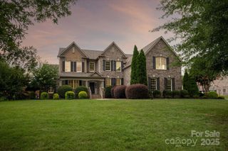 5013 Autumn Blossom Lane, Waxhaw, NC 28173