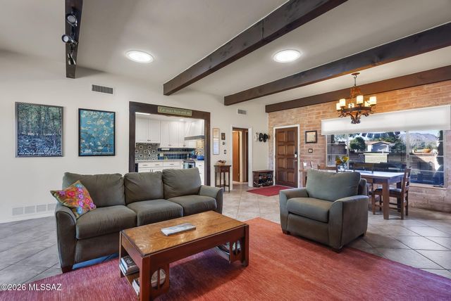 101-10 Avenida De Otero, Tubac, AZ 85646