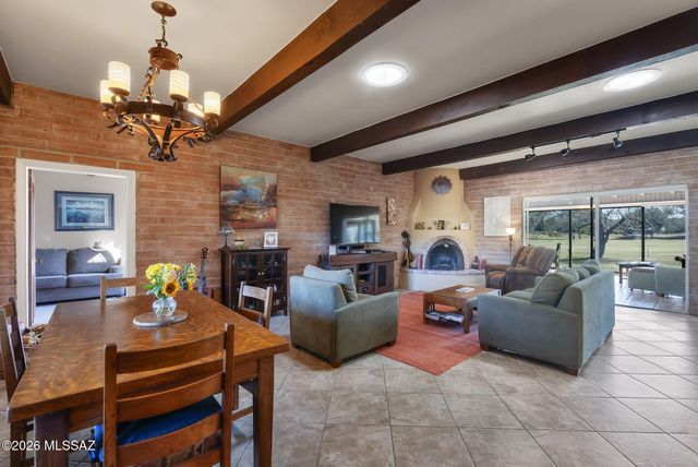 101-10 Avenida De Otero, Tubac, AZ 85646