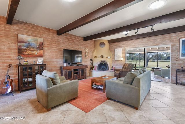 101-10 Avenida De Otero, Tubac, AZ 85646