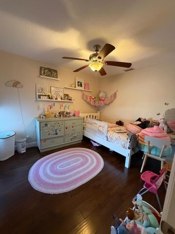 1988 Sacramento, Weston, FL 33326