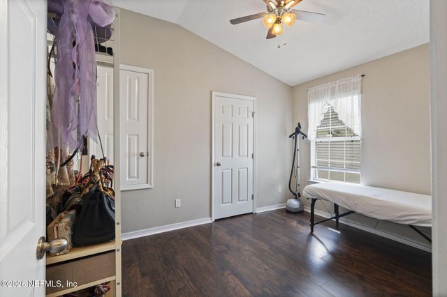 7705 VANDALAY Drive, Jacksonville, FL 32244