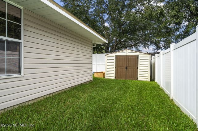 7705 VANDALAY Drive, Jacksonville, FL 32244