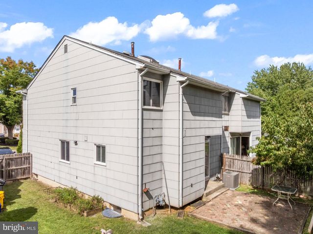 102 BENJAMIN CT, Dayton, NJ 08810