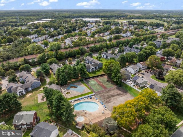 102 BENJAMIN CT, Dayton, NJ 08810
