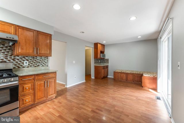 102 BENJAMIN CT, Dayton, NJ 08810