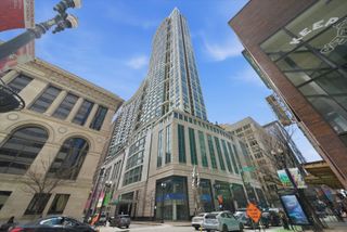 130 N GARLAND Court 2710, Chicago, IL 60602