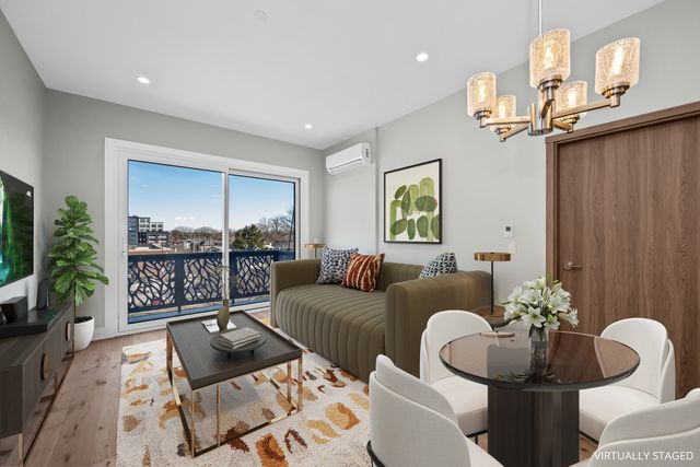 839 Madison Street 206, Oak Park, IL 60302