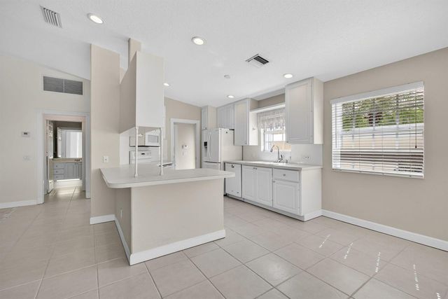 8093 Montserrat Place, Wellington, FL 33414