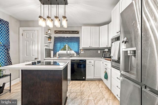 1260 BEVERLY RD, Warminster, PA 18974