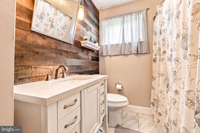 1260 BEVERLY RD, Warminster, PA 18974