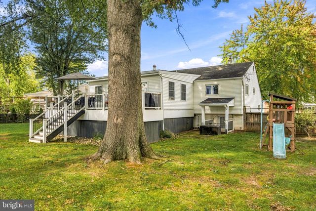 1260 BEVERLY RD, Warminster, PA 18974
