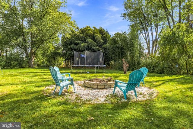 1260 BEVERLY RD, Warminster, PA 18974