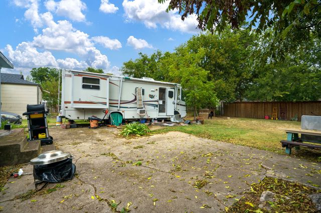 731 Dover Street, Dallas, TX 75216