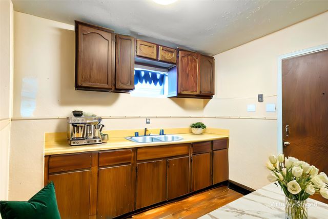 731 Dover Street, Dallas, TX 75216