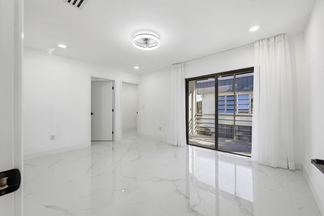 571 Piedmont L, Delray Beach, FL 33484