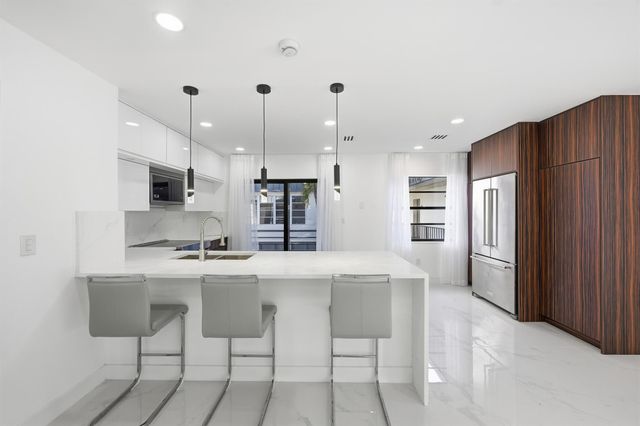 571 Piedmont L, Delray Beach, FL 33484