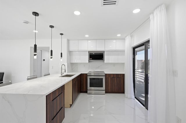 571 Piedmont L, Delray Beach, FL 33484