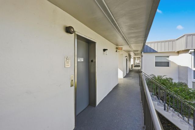 571 Piedmont L, Delray Beach, FL 33484