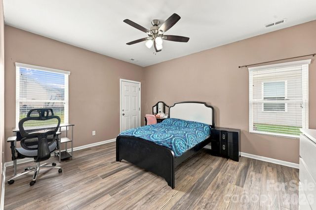 13707 Porter Creek Road, Charlotte, NC 28262