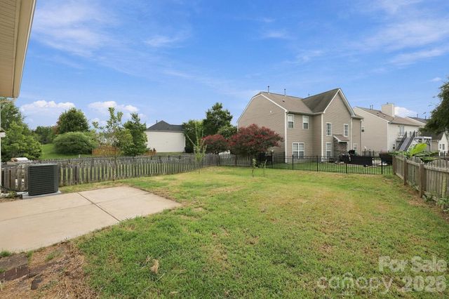 13707 Porter Creek Road, Charlotte, NC 28262