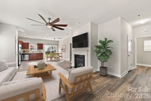 13707 Porter Creek Road, Charlotte, NC 28262